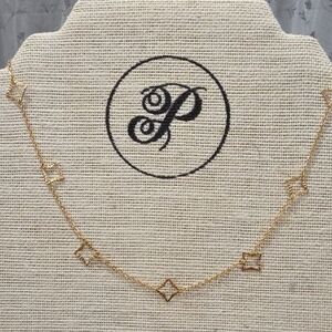 Plunder Gold Star Necklace